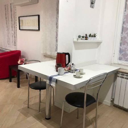 شقة Temporary House Vicolo Colombina بولونيا المظهر الخارجي الصورة