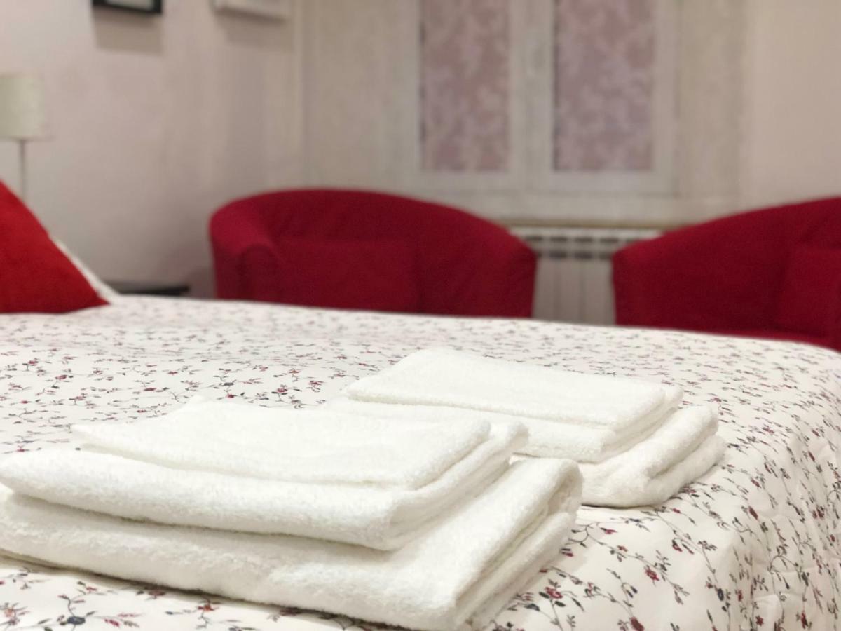 شقة Temporary House Vicolo Colombina بولونيا المظهر الخارجي الصورة