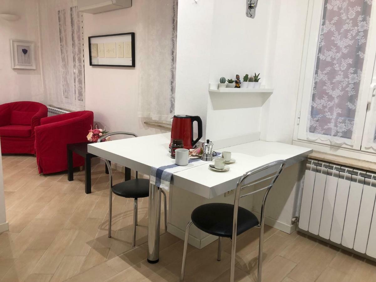 شقة Temporary House Vicolo Colombina بولونيا المظهر الخارجي الصورة