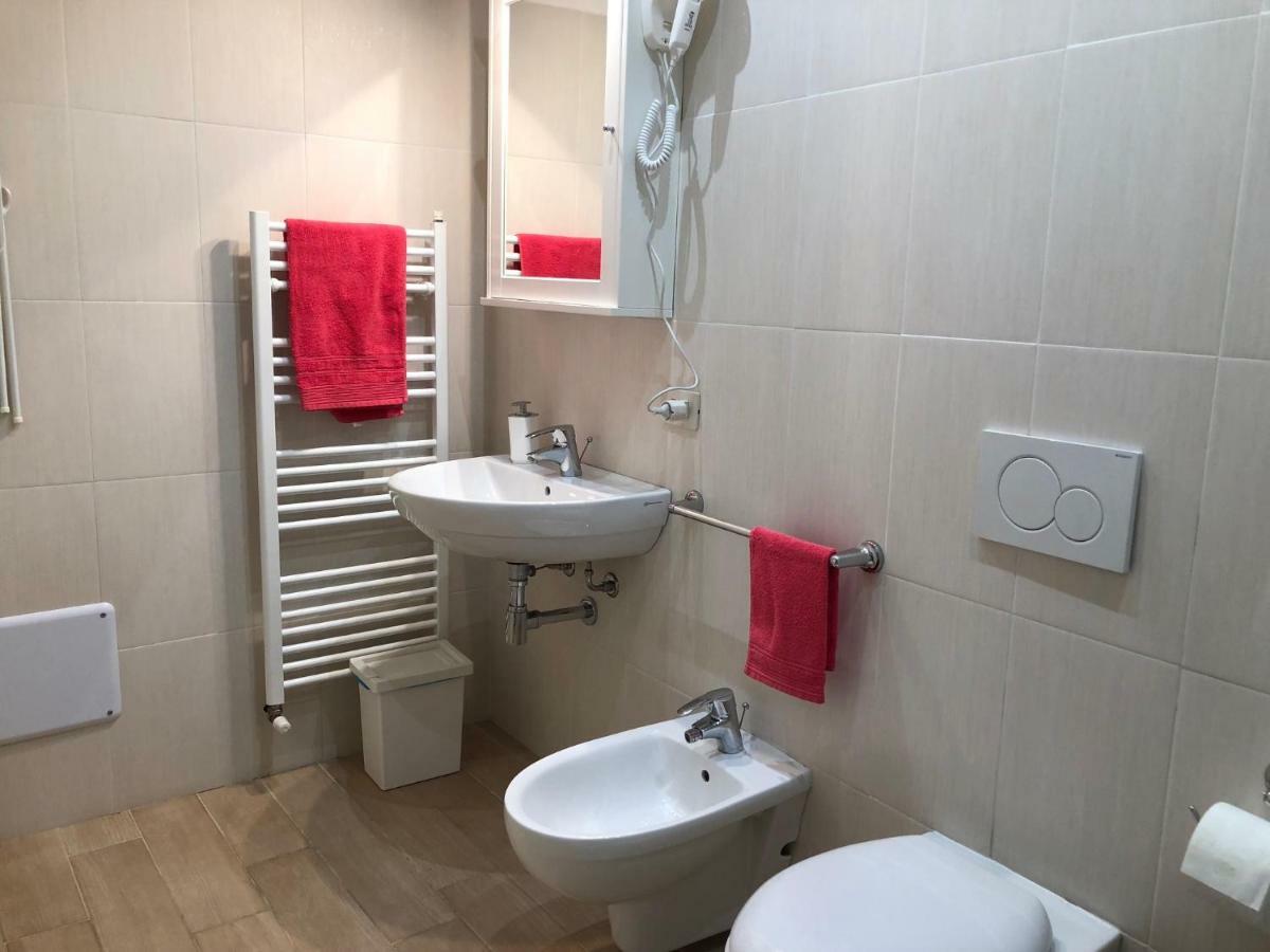 شقة Temporary House Vicolo Colombina بولونيا المظهر الخارجي الصورة