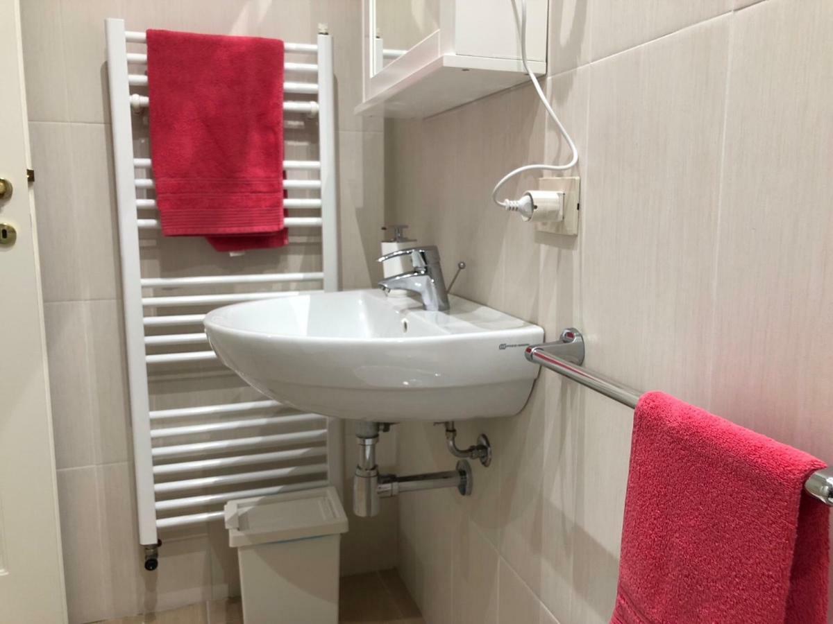 شقة Temporary House Vicolo Colombina بولونيا المظهر الخارجي الصورة