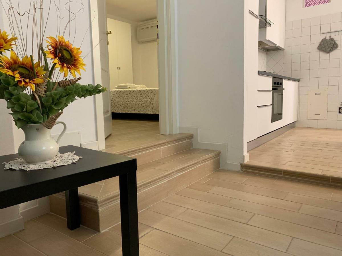 شقة Temporary House Vicolo Colombina بولونيا المظهر الخارجي الصورة