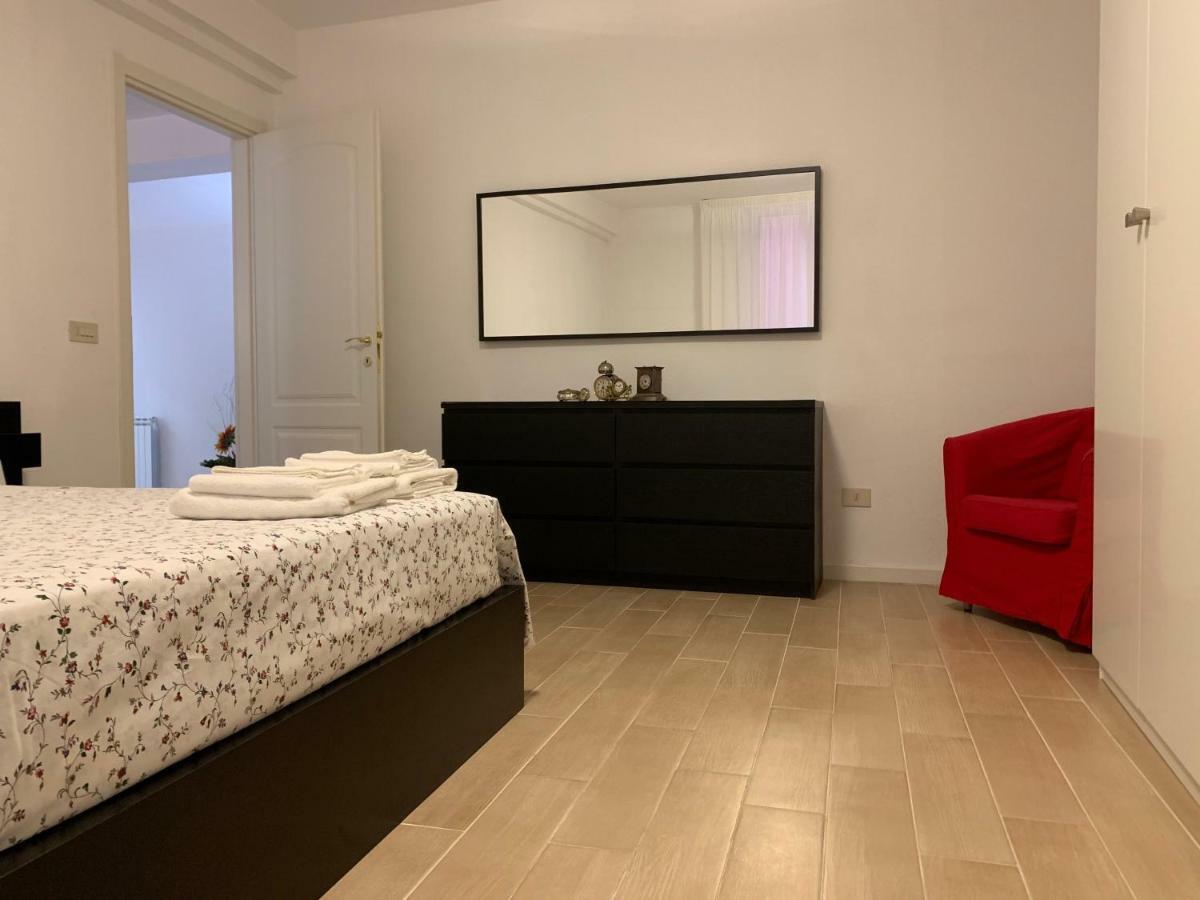 شقة Temporary House Vicolo Colombina بولونيا المظهر الخارجي الصورة