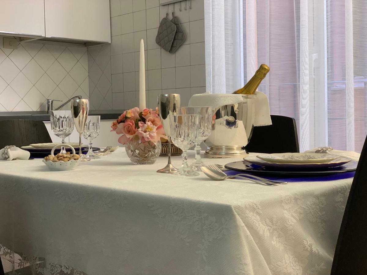 شقة Temporary House Vicolo Colombina بولونيا المظهر الخارجي الصورة