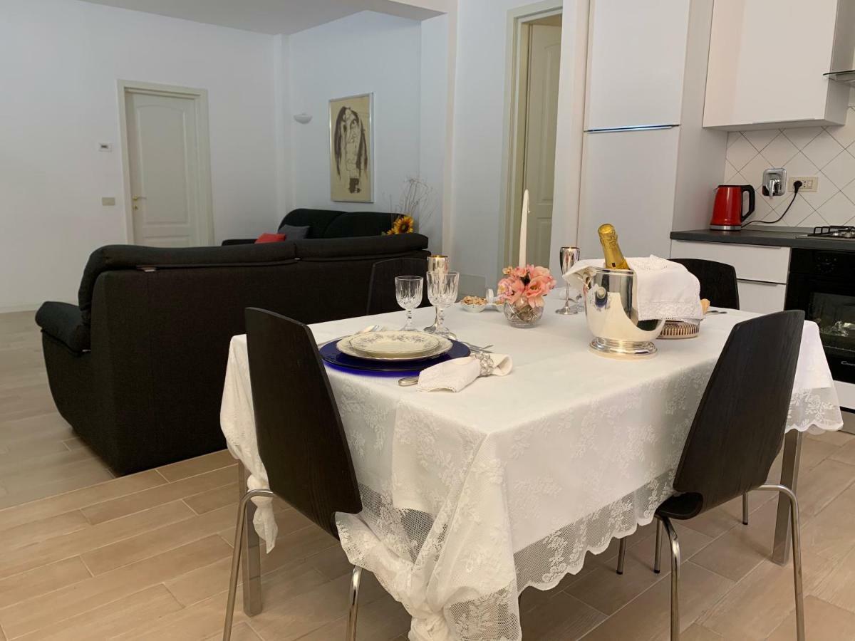 شقة Temporary House Vicolo Colombina بولونيا المظهر الخارجي الصورة