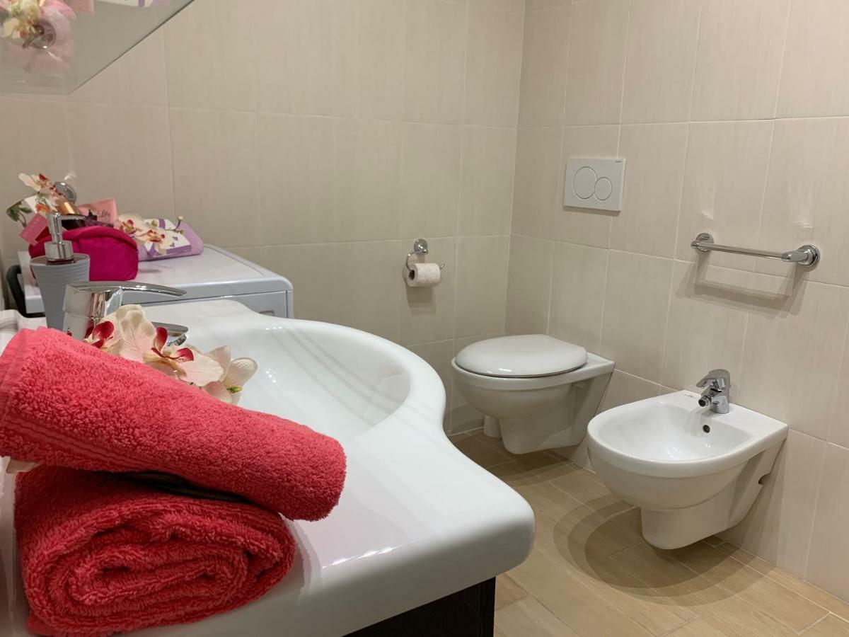 شقة Temporary House Vicolo Colombina بولونيا المظهر الخارجي الصورة